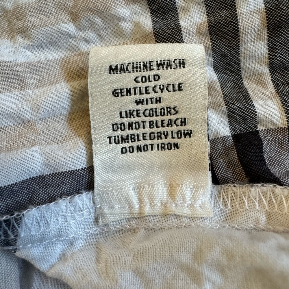 “Wrinkled look” fun, button-down shirt - Picture 13 of 13